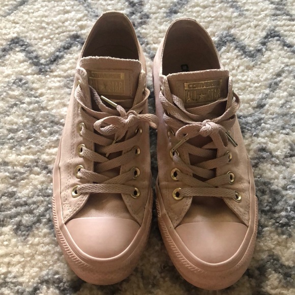 Nude/pink/gold converse - Picture 1 of 5